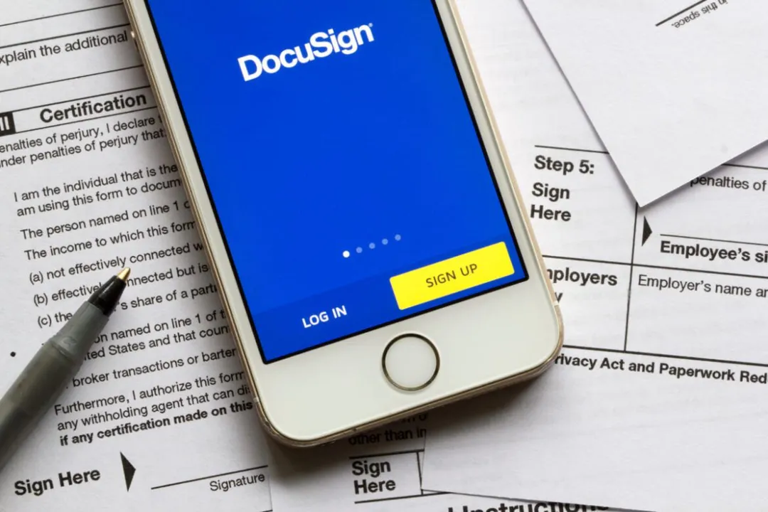 DocuSign lança ferramenta para assinatura de documentos pelo WhatsApp