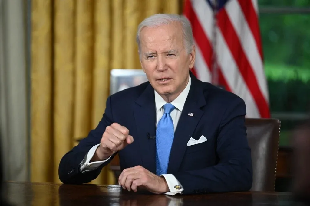 Joe Biden ordenou que navios e embarcações de combate se aproximassem de Israel