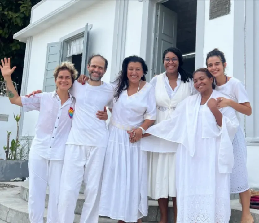 Atriz teve a companhia da esposa, Lan Lahn, Regna Casé, Gaby Amarantos, entre outros artistas