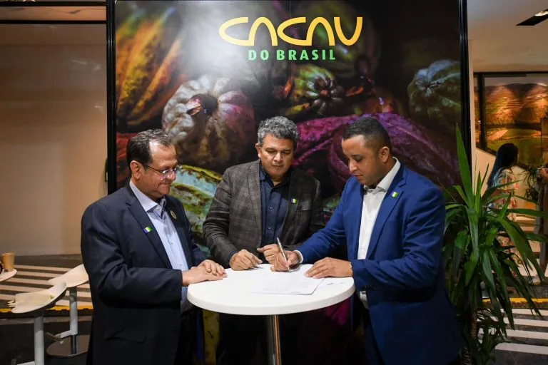Objetivo do Governo é promover e gerar contratos para as pequenas e médias empresas e cooperativas baianas