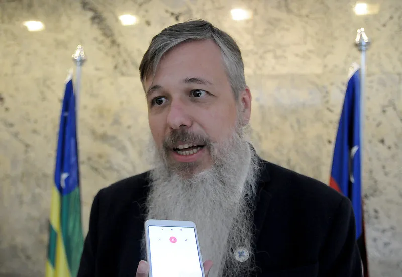 Cássio Peterka esteve no Congresso da Sociedade Brasileira de Medicina Tropical (MedTrop), em Salvador