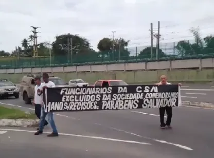 Equipes da Polícia Militar e da Transalvador acompanham a manifestação