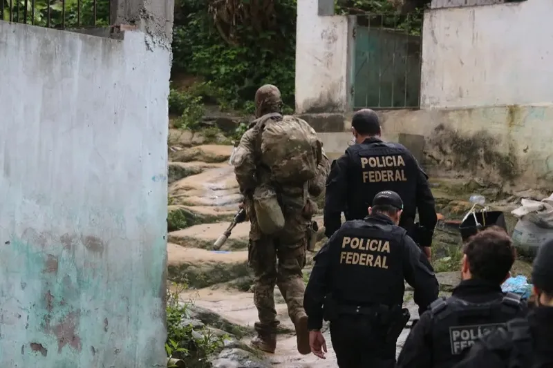 Grupos disputam pontos de comércio de drogas na capital e no interior do estado