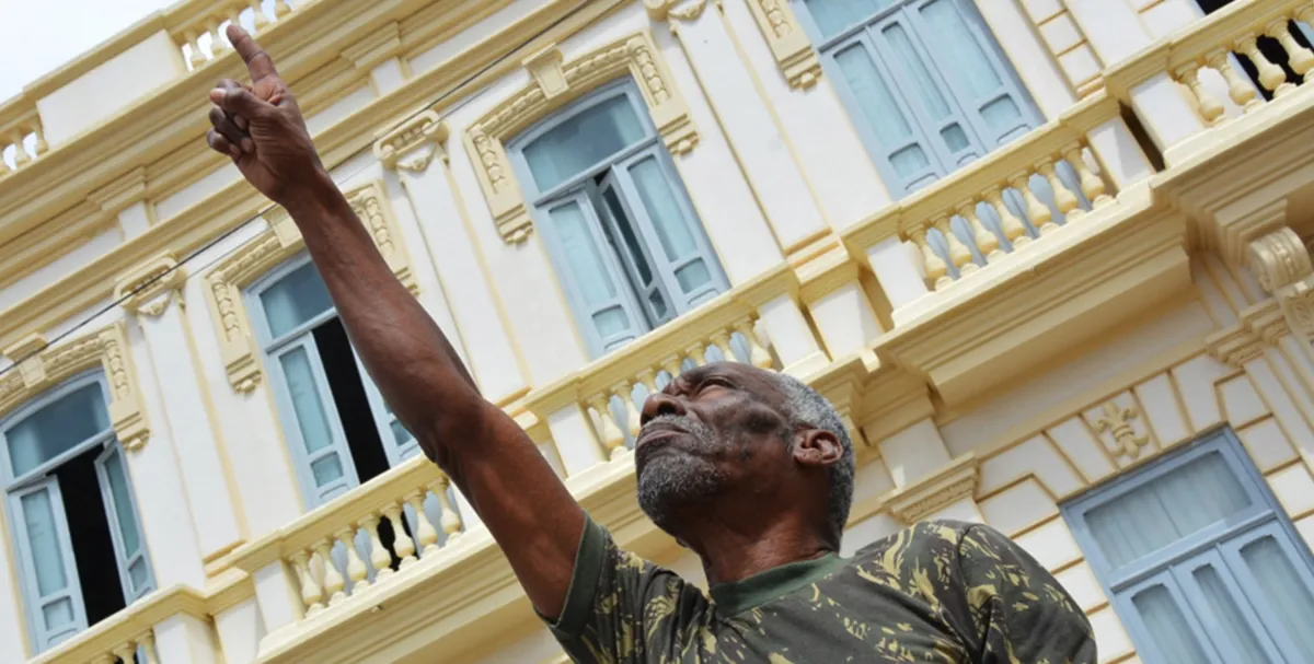 Sepultamento do artista está marcado para ocorrer às 15h