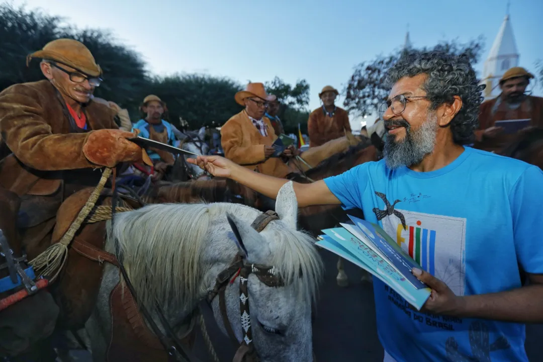 Fliu teve distribuição de livros