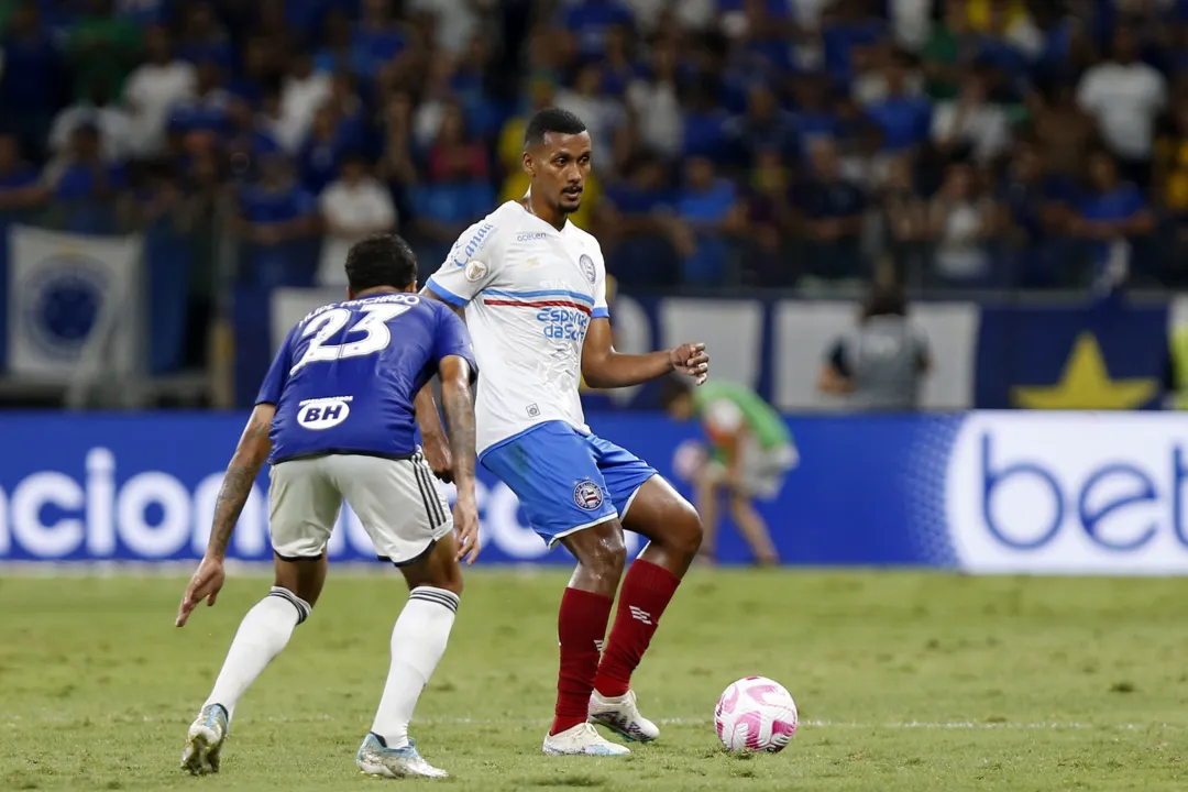 Rezende esteve entre os onze iniciais na derrota pra o Cruzeiro, em BH