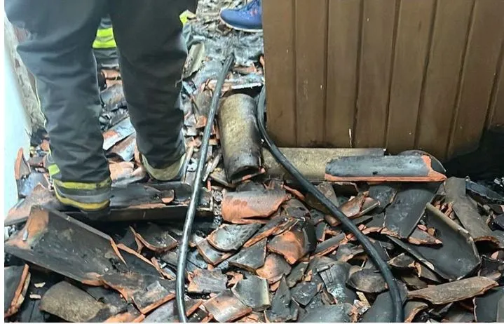 Quando os bombeiros chegaram ao local, a situação já estava sob controle