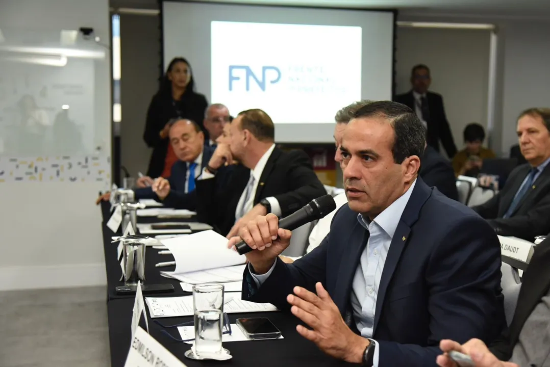 Prefeito de Salvador, Bruno Reis, durante reunião da FNP, em Brasília