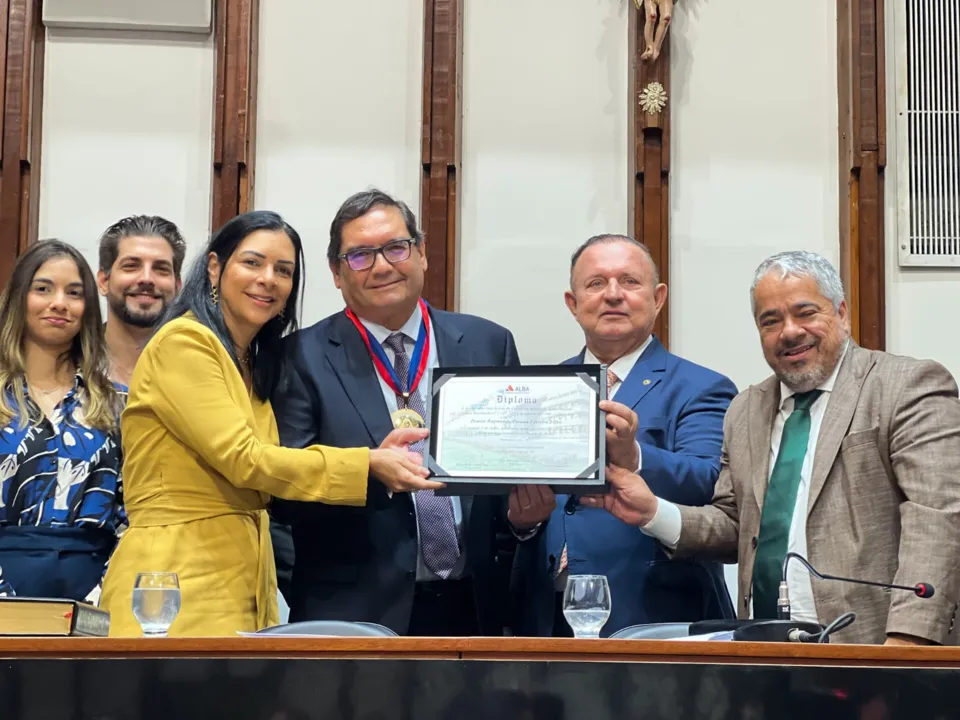 Raymundo é professor titular da faculdade de Medicina da UFBA