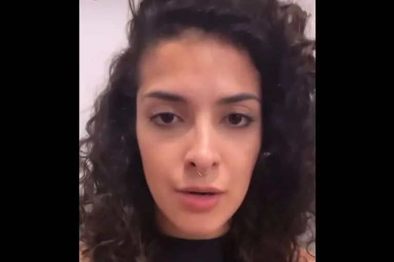 Após piada com morte de Marília Mendonça, humorista se desculpa