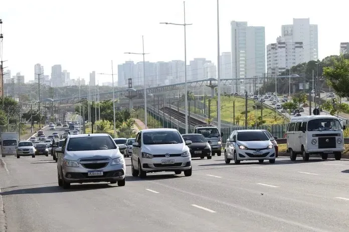 Proprietários de veículos precisam ficar atentos para pagamento do IPVA com desconto