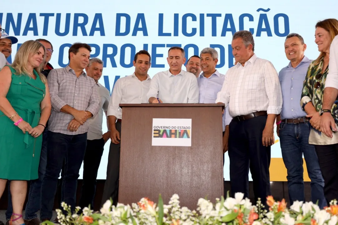 Rui Costa e presidente da Codesvasf, Marcelo Pinto também estiveram no lançamento