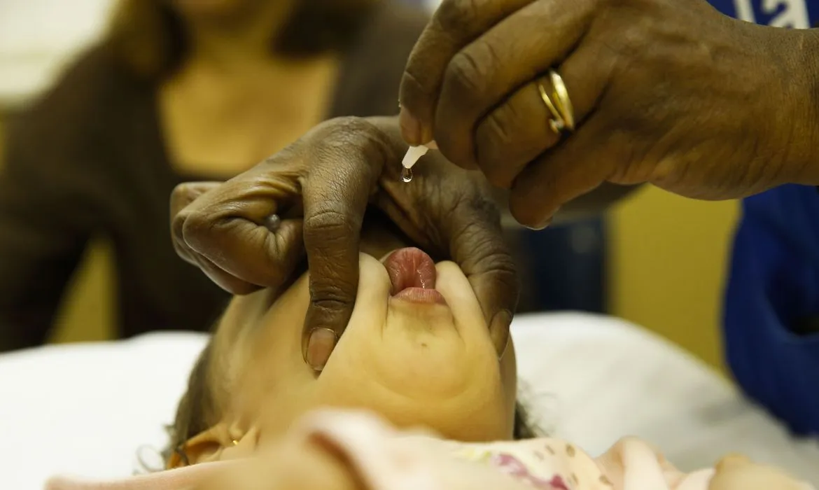 Levantamento indica aumento da cobertura de quatro vacinas do Programa Nacional de Imunizações em 2022