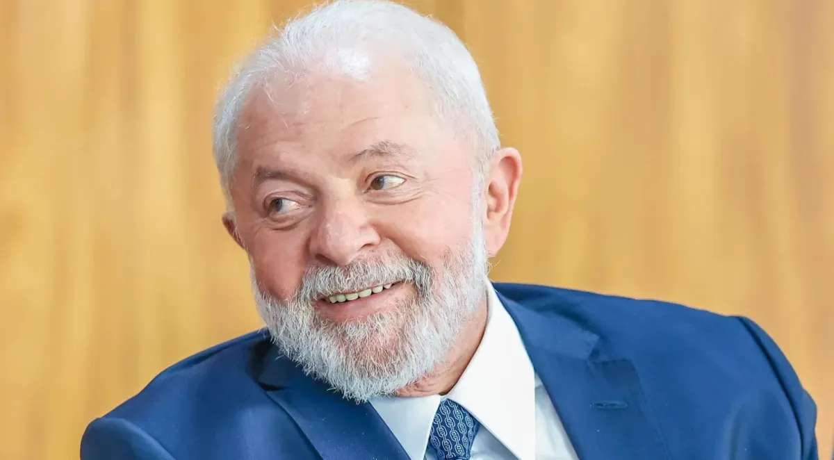 Lula utilizou as redes sociais para parabenizar democracia argentina