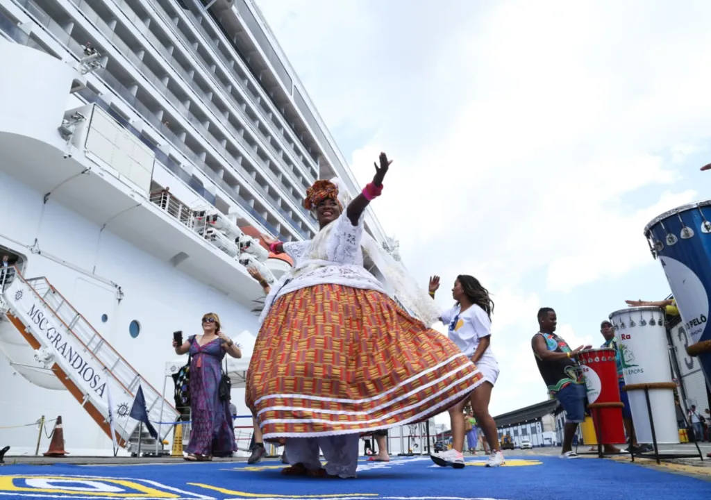 Imagem ilustrativa da imagem Maior cruzeiro da temporada trouxe mais de 6 mil turistas a Salvador