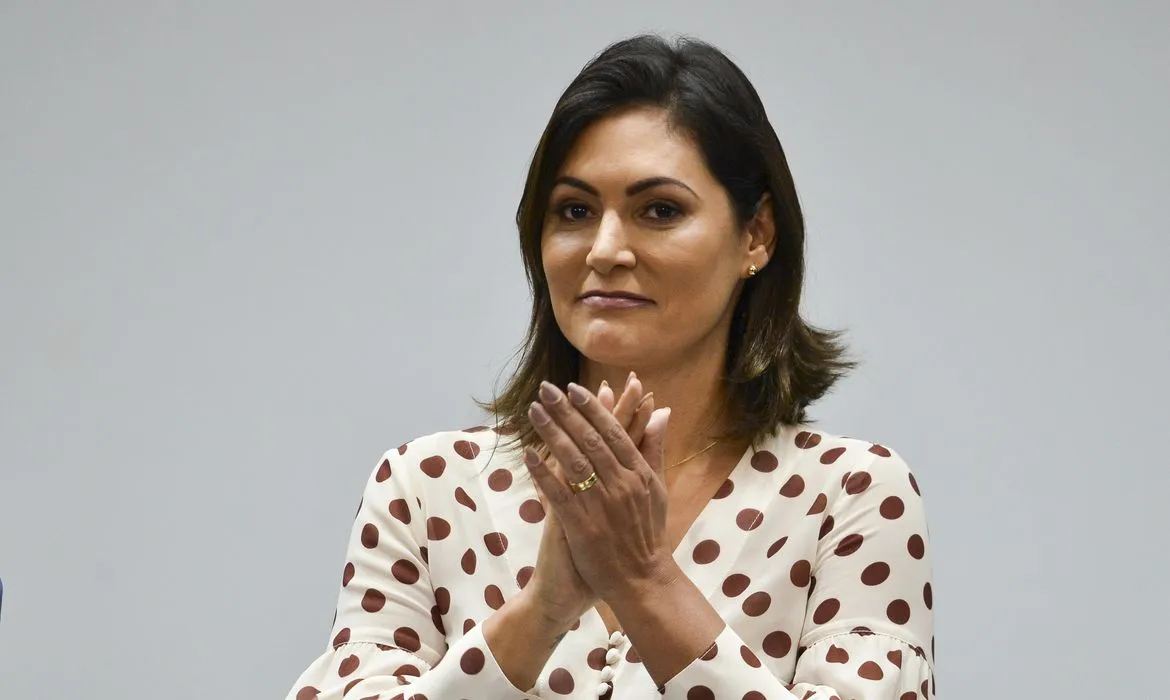 Michelle atribuiu o problema aos “ataques da mídia” durante o período em que o marido era presidente