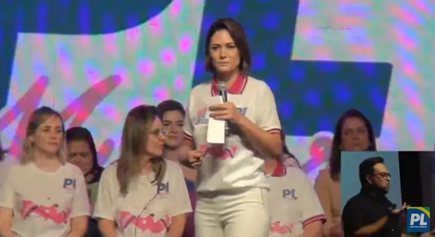 Michelle Bolsonaro discursa durate evento do PL Mulher, em Pernambuco