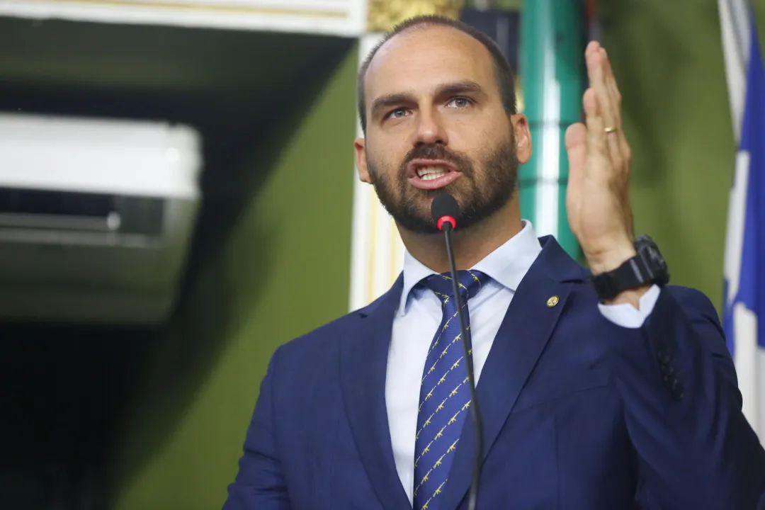 POLÍTICA
Deputado federal Eduardo Bolsonaro (PSL) na Câmara dos Vereadores de Salvador a convite do vereador Alexandre Aleluia.
Na foto: Eduardo Bolsonaro, deputado federal (PSL)
Foto: Rafael Martins/ Ag: A TARDE
Data: 07/02/2020