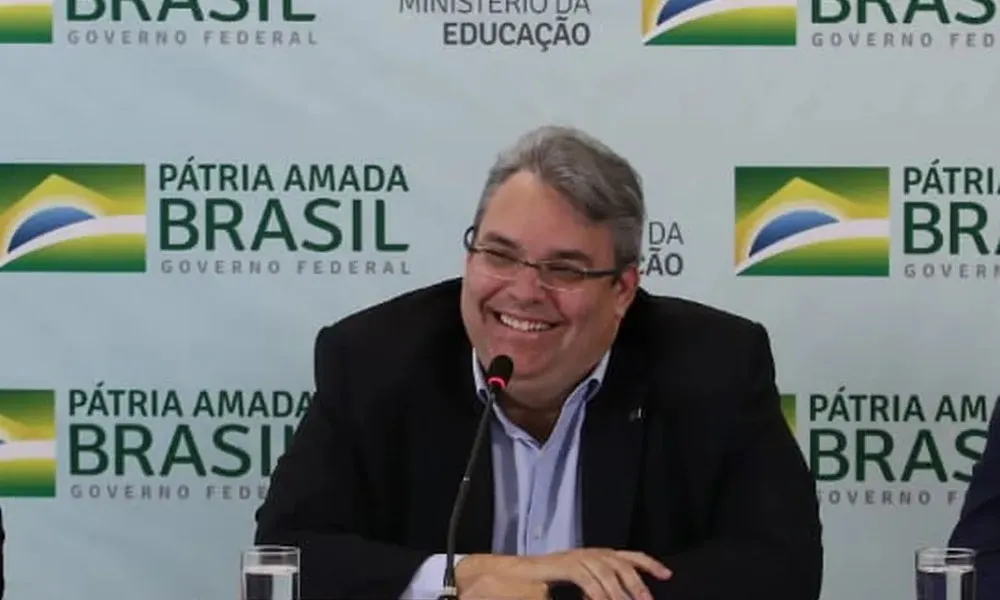 Medeiro também chegou a ser ministro interino após Weintraub ser exonerado, em 2020