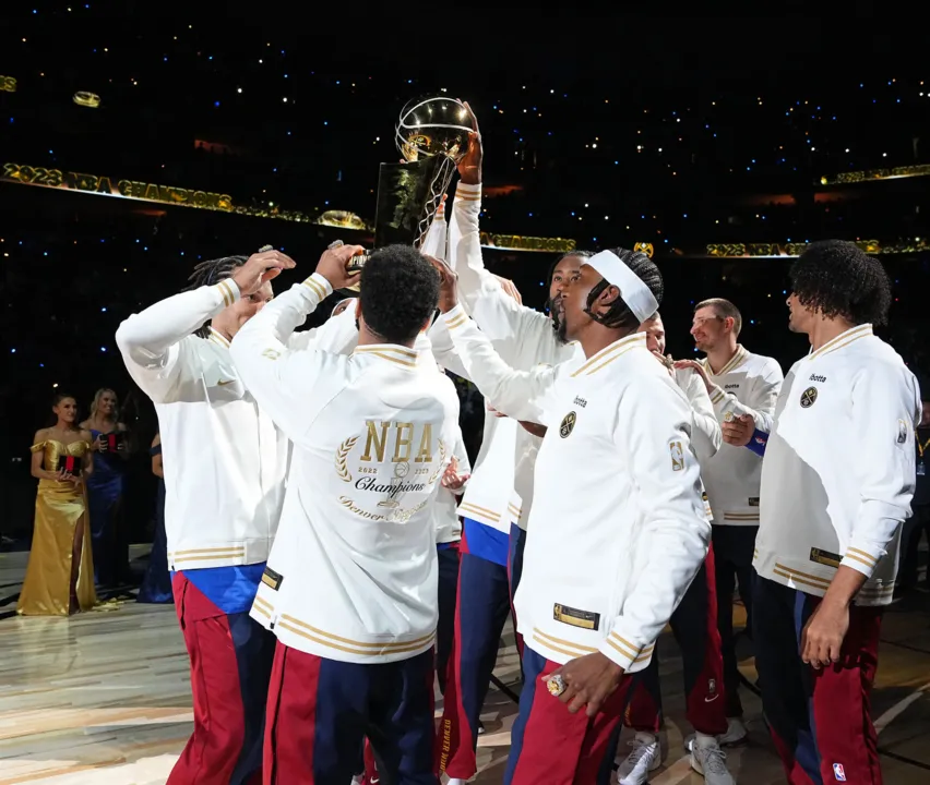 Denver levanta troféu de Campeão da temporada 22/23