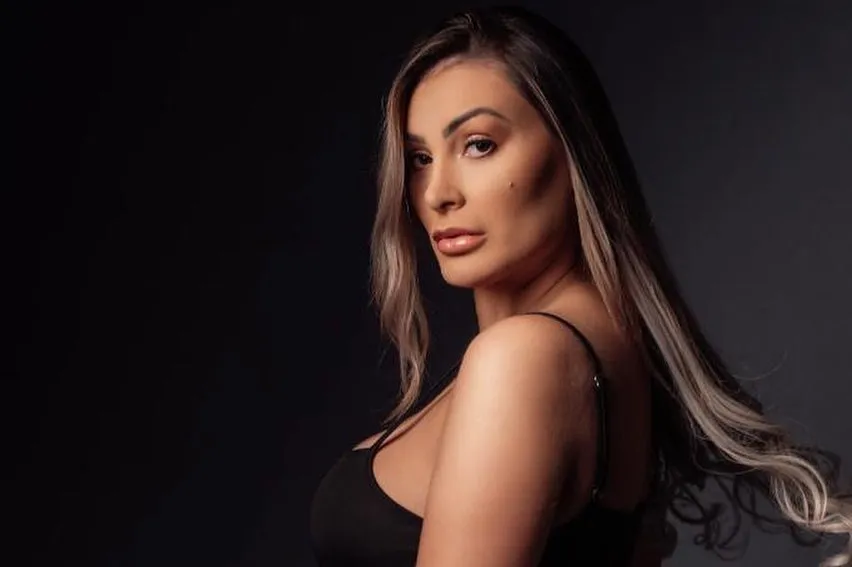 Imagem ilustrativa da imagem Na prostituição, Andressa Urach é procurada por artistas e atletas