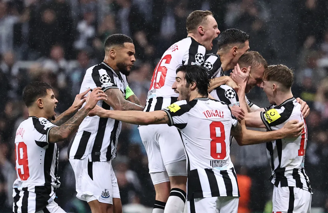 Newcastle goleia PSG na Champions League