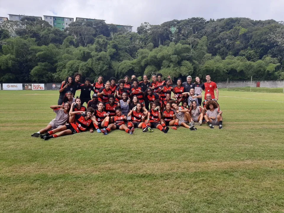 Vitória vence e garante vaga na final do baianão feminino