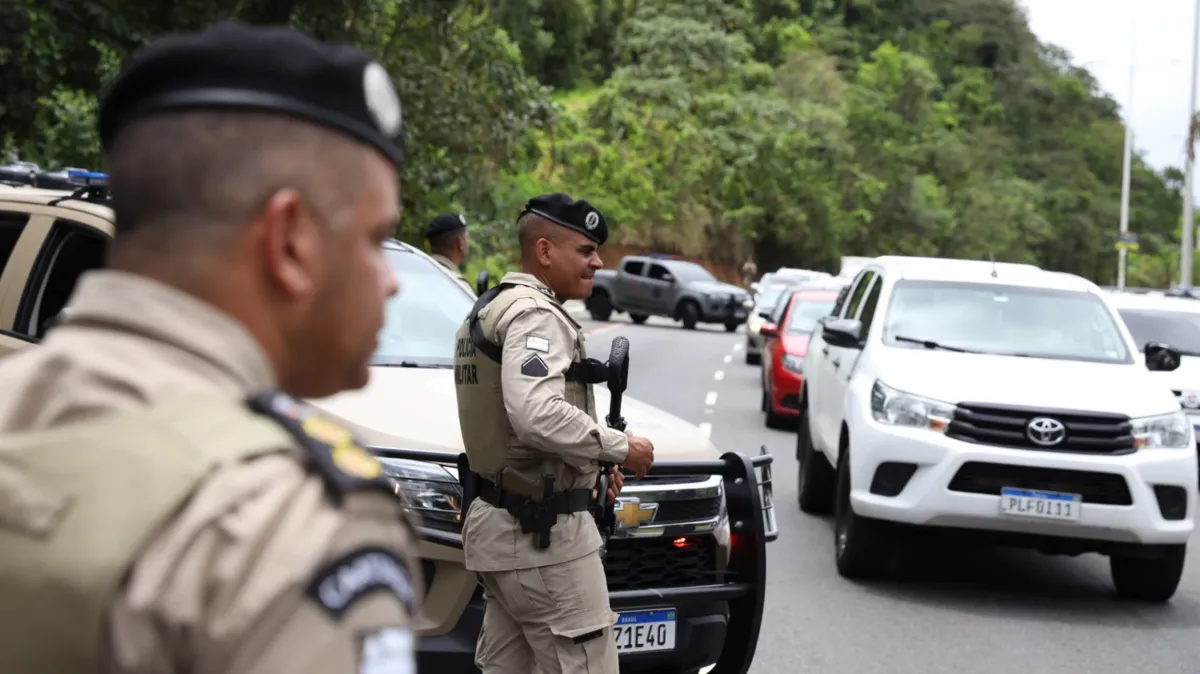 Abordagens foram feitas nas principais avenidas de Salvador