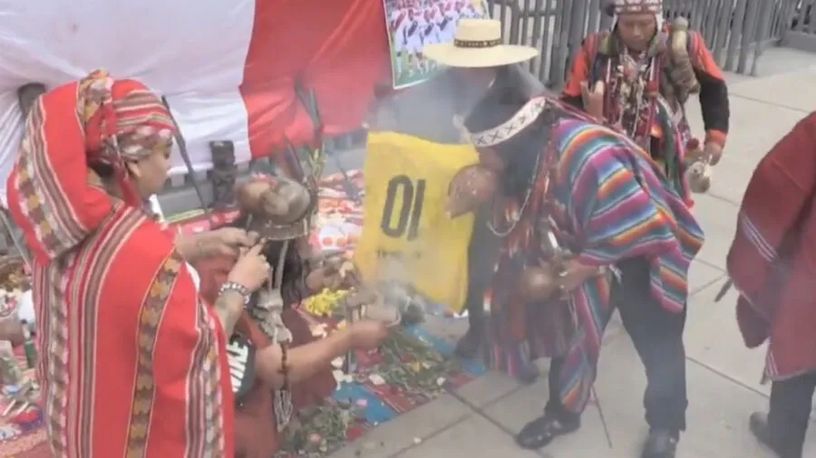 Xamãs peruanos fizeram ritual para neutralizar Neymar em campo