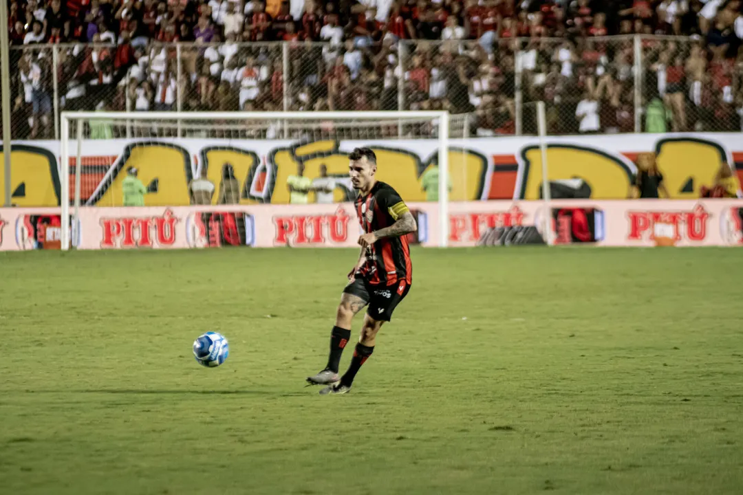 Peça importante do elenco, Zeca é capitão do Vitória