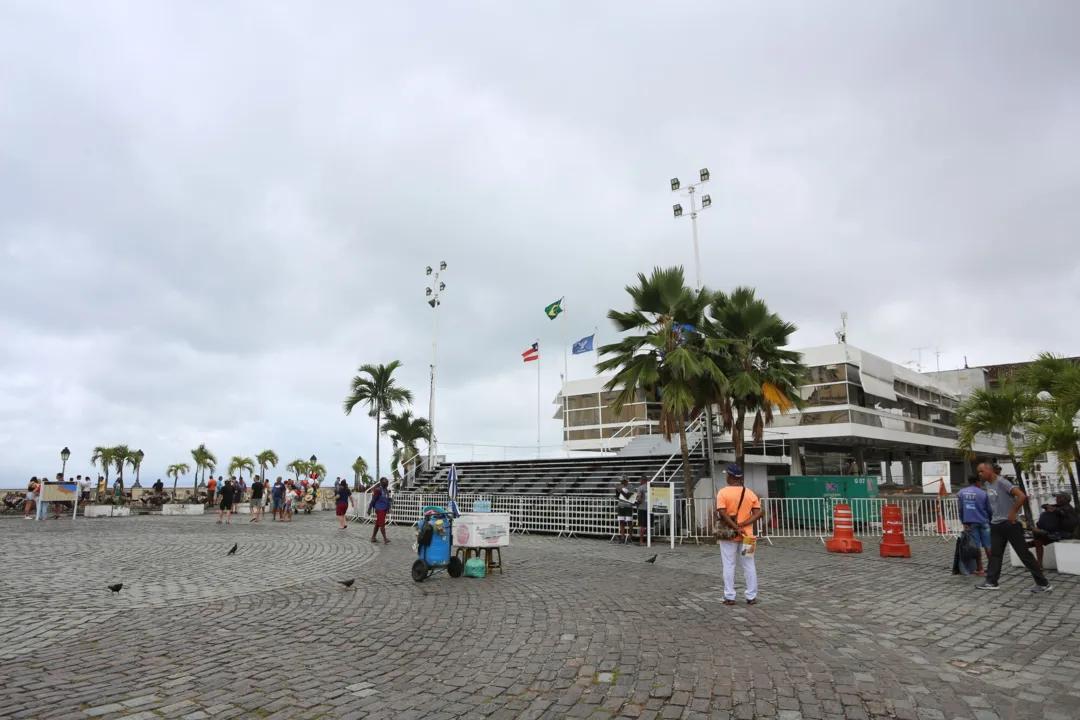 SALVADOR

Movimento na Praça Tomé de Souza está normalizado após o incêncio na estação da Coelba ontem, 06/11.

Na foto: Prédio da prefeitura

Foto: Olga Leiria / Ag. A TARDE

Data: 07/11/2023