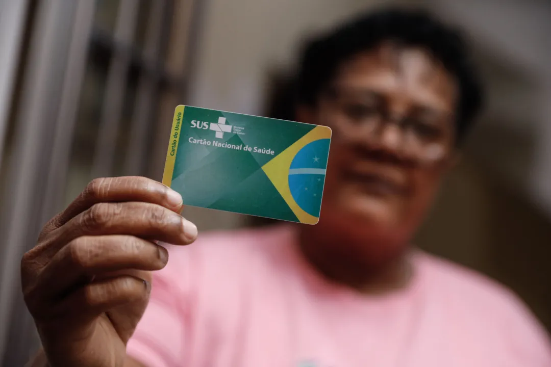 Para o cadastro no programa é preciso 
ter o cartão SUS
