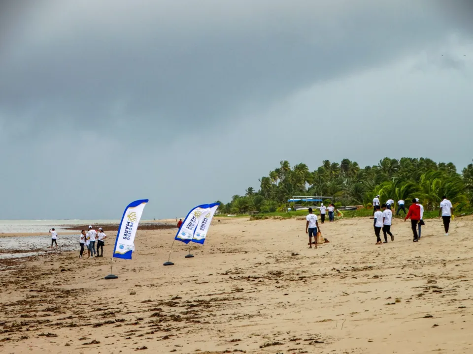 Voluntários farão recolhimento de resíduos na praia