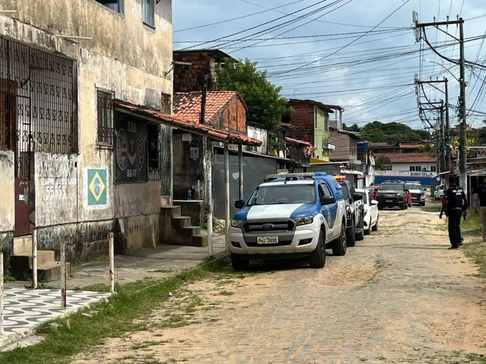 Quatro pessoas são presas em ação contra tráfico de drogas e homicídio