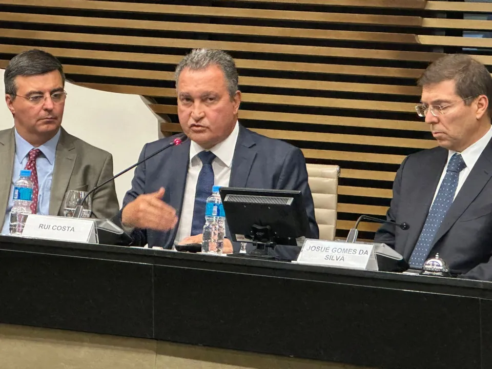 O petista lembrou que Lula escolheu pessoalmente o slogan do Governo Federal