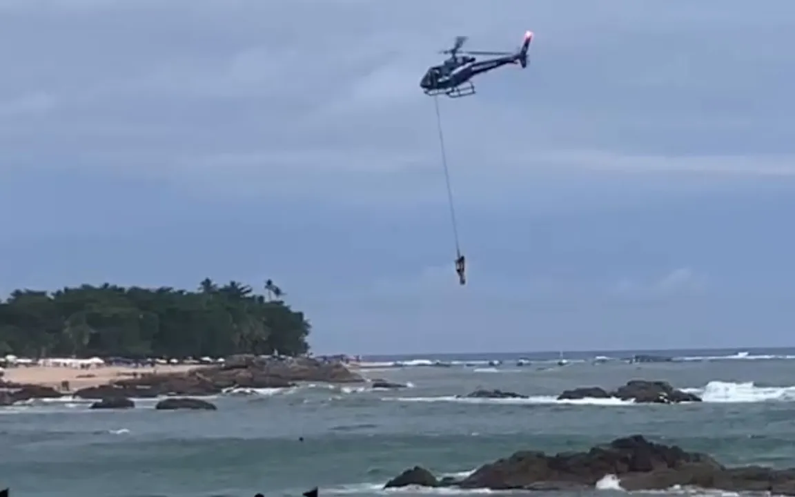 Salvamar e Graer resgatam cinco vítimas de afogamento em Itapuã