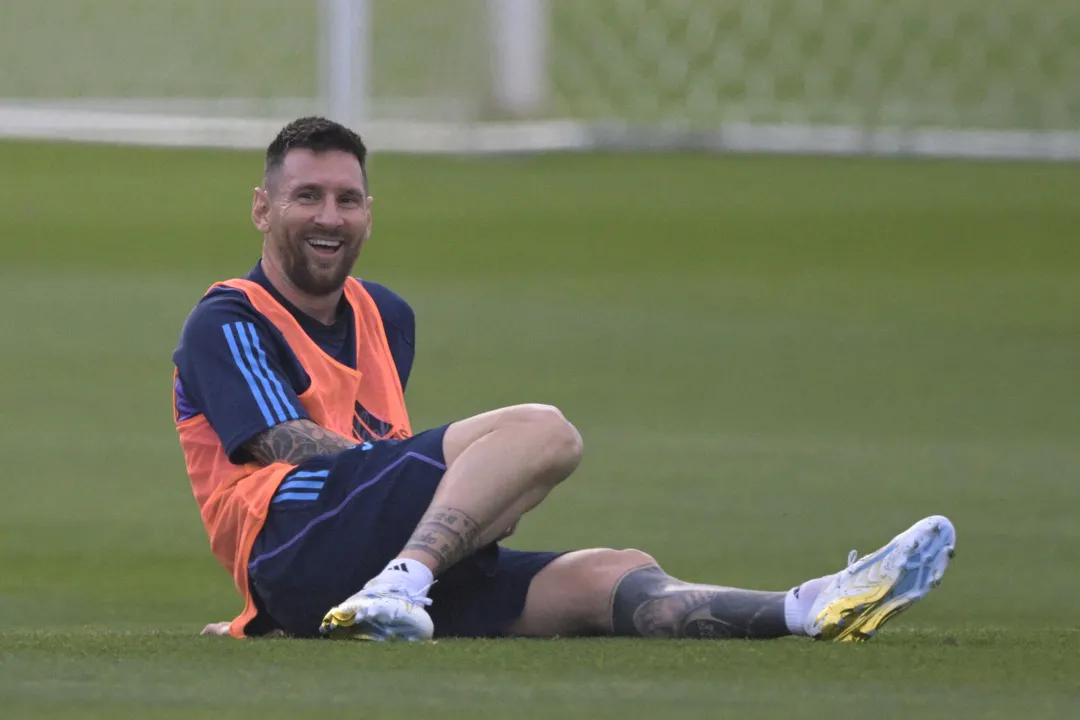 Lionel Messi durante treino pela Argentina