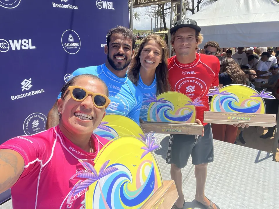 Selfie com os campeões do Circuito Banco do Brasil de Surfe, etapa de Salvador