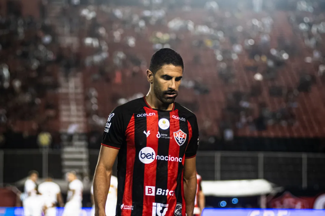 Tréllez em seu último jogo como titular no Vitória, contra o Sampaio Corrêa, pela Série B