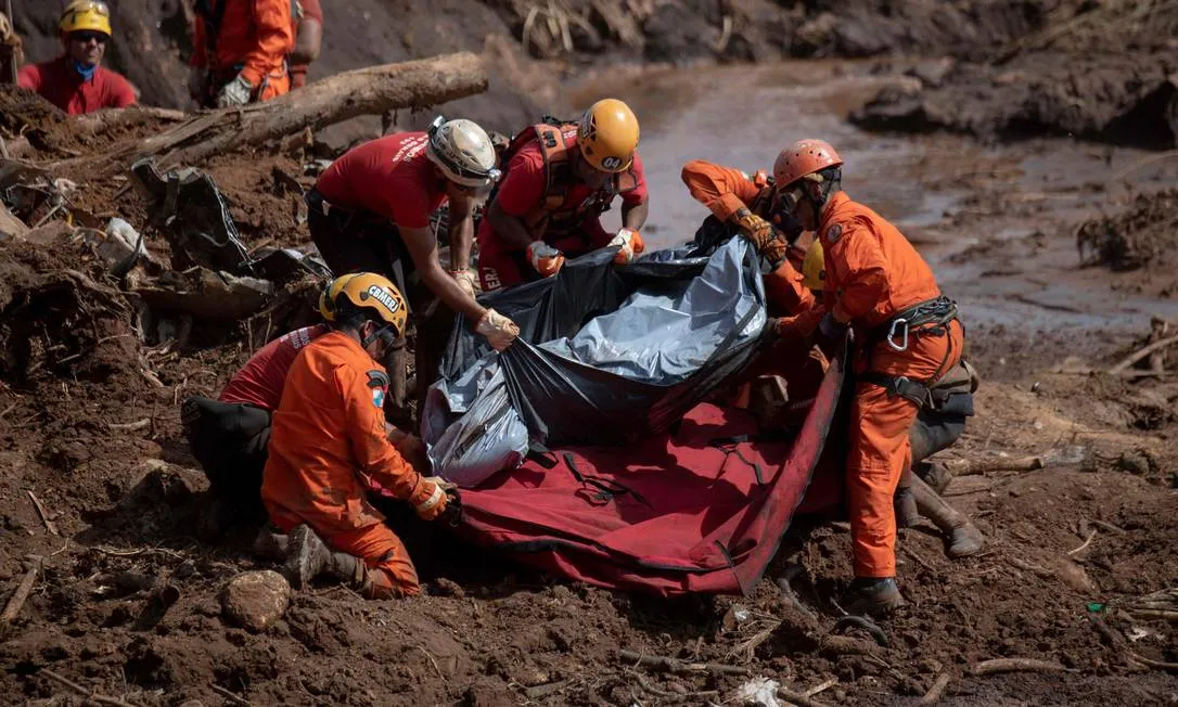 Vale oferece R$ 100 mil em acordo para famílias de Brumadinho