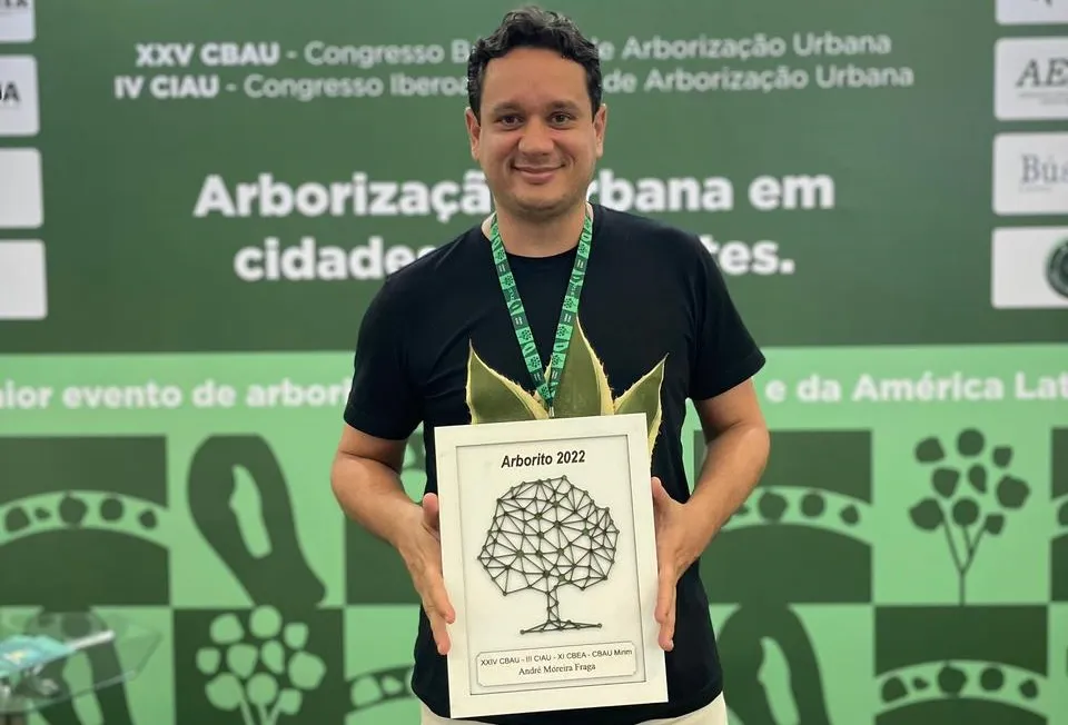 Imagem ilustrativa da imagem Vereador recebe prêmio nacional por contribuição à arborização urbana