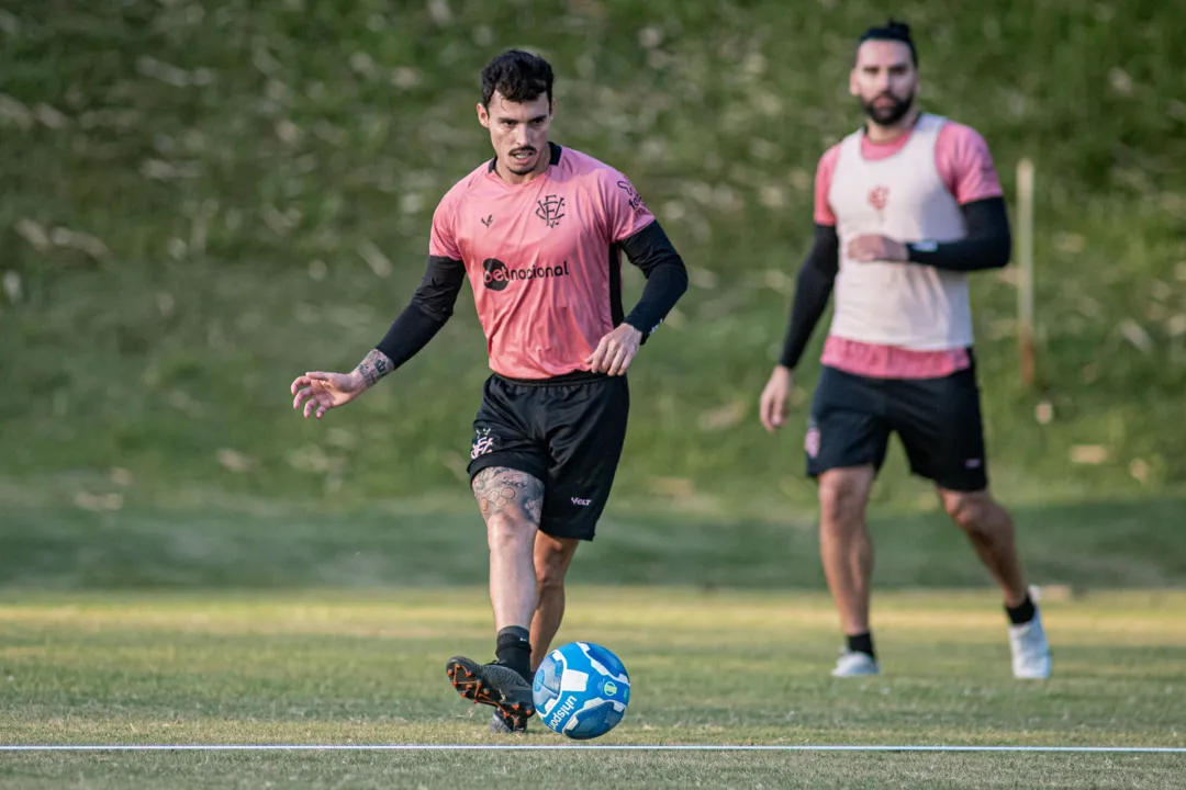 Zeca em treino do Vitória nesta quarta-feira