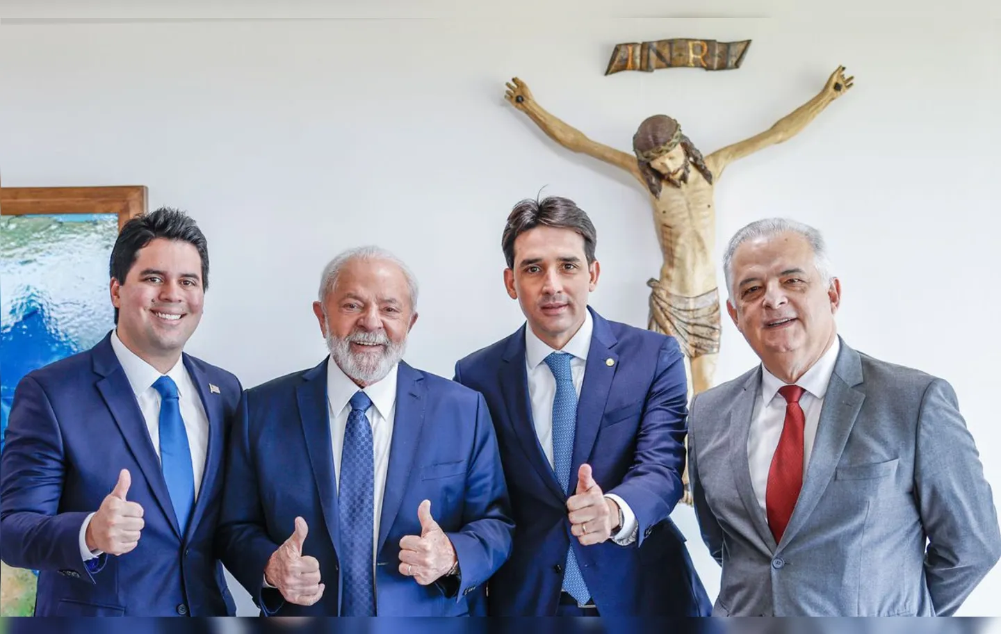 Imagem ilustrativa da imagem Lula dá posse a três ministros e cria ministério para pequena empresa