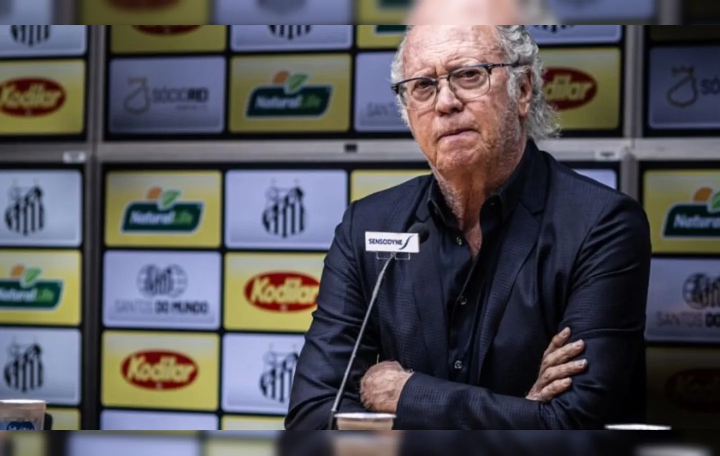 Após a repercussão do caso, ele pediu demissão do cargo de coordenador de futebol do Santos FC
