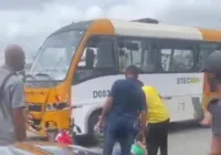 Bandidos são baleados e batem em ônibus após assalto em Salvador