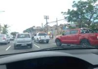 Manifestação deixa trânsito complicado na avenida Paralela