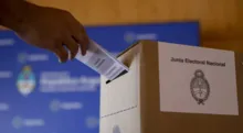 Imagem ilustrativa da imagem Argentinos começam a votar no segundo turno das eleições