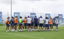 Imagem ilustrativa da imagem Bahia realiza treino técnico-tático mirando o Corinthians