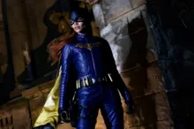 Imagem ilustrativa da imagem Diretores de "Batgirl" ficaram tristes após assistirem “The Flash"