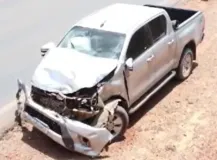 Imagem ilustrativa da imagem Idoso morre e 6 pessoas ficam feridas após acidente entre três carros